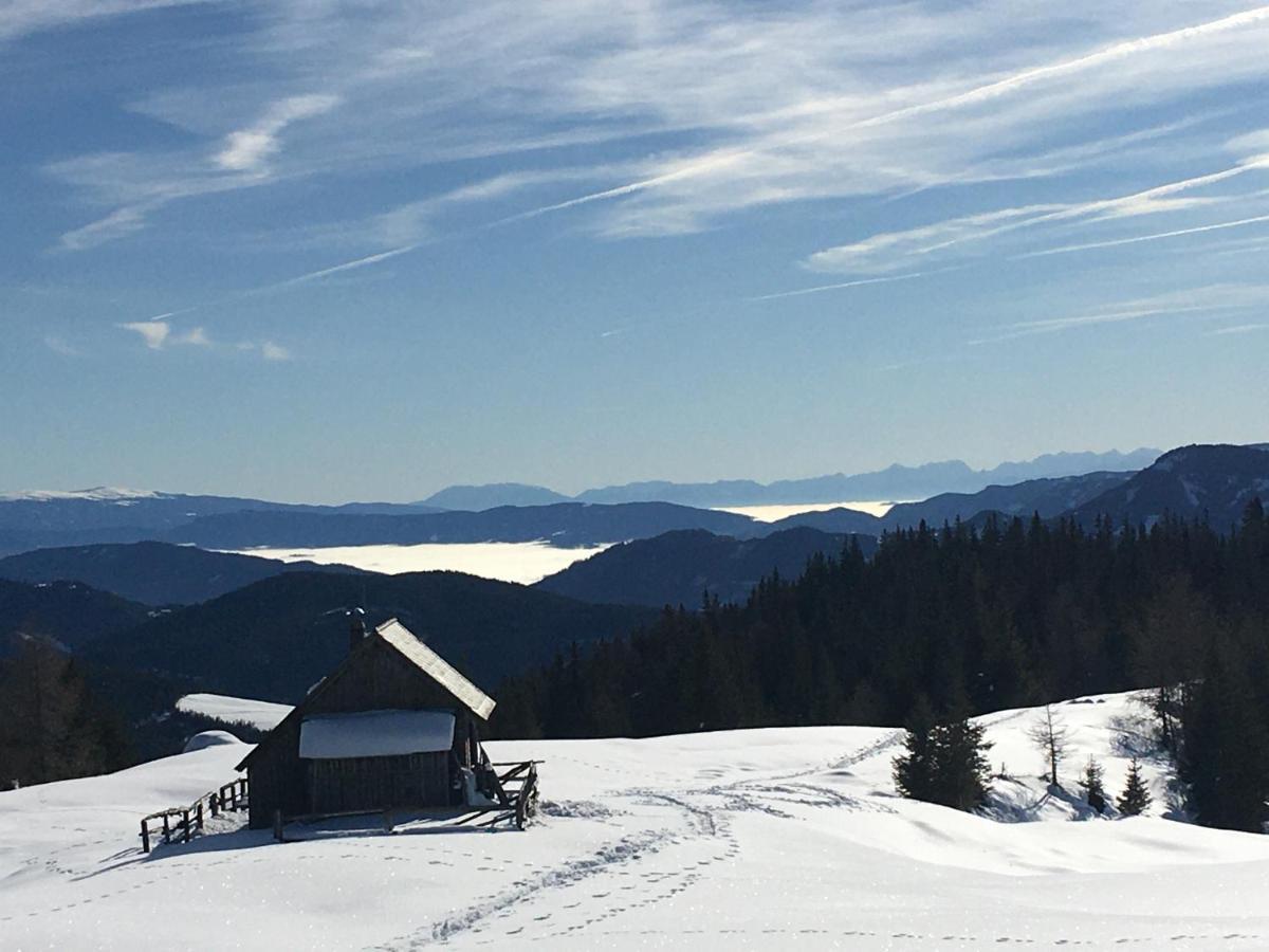 Aparthotel Zum Wohle Oberwoelz Stadt Esterno foto